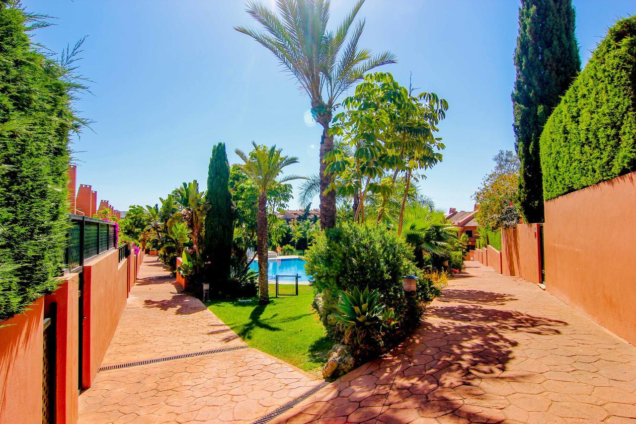 Oleholidays Adosado Mediterraneo Los Monteros 100 M Playa Marbella Exterior photo